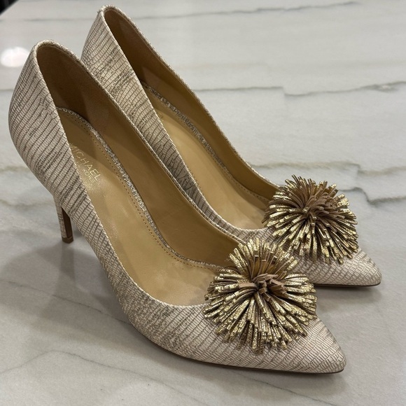 Michael Kors Lolita Heels Size 9.5 Metallic Gold Pom NWOB - Picture 13 of 13